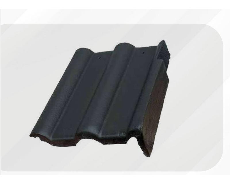 Right Eaves Course Tile