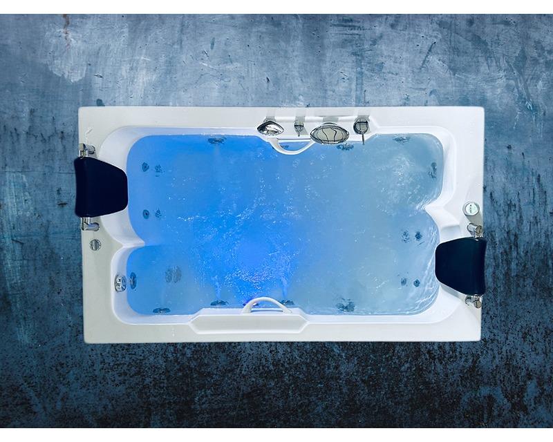 JACUZZI (2 PERSONS) 
100 x 170 H60