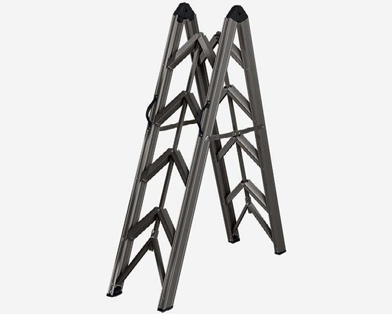 PORTABLE ALUMINUM LADDER WITH DOUBLE OUTPUT